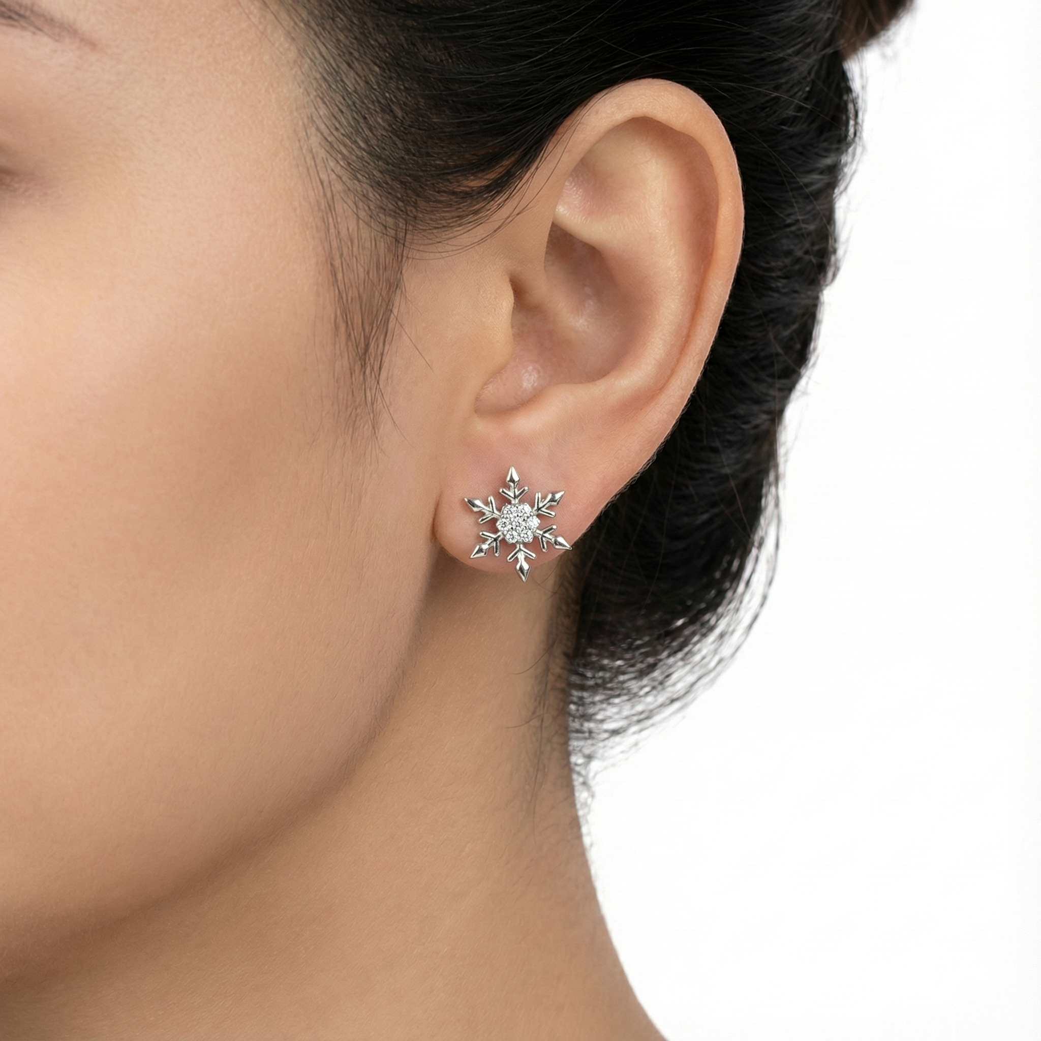 گوشواره طلا نگین دار