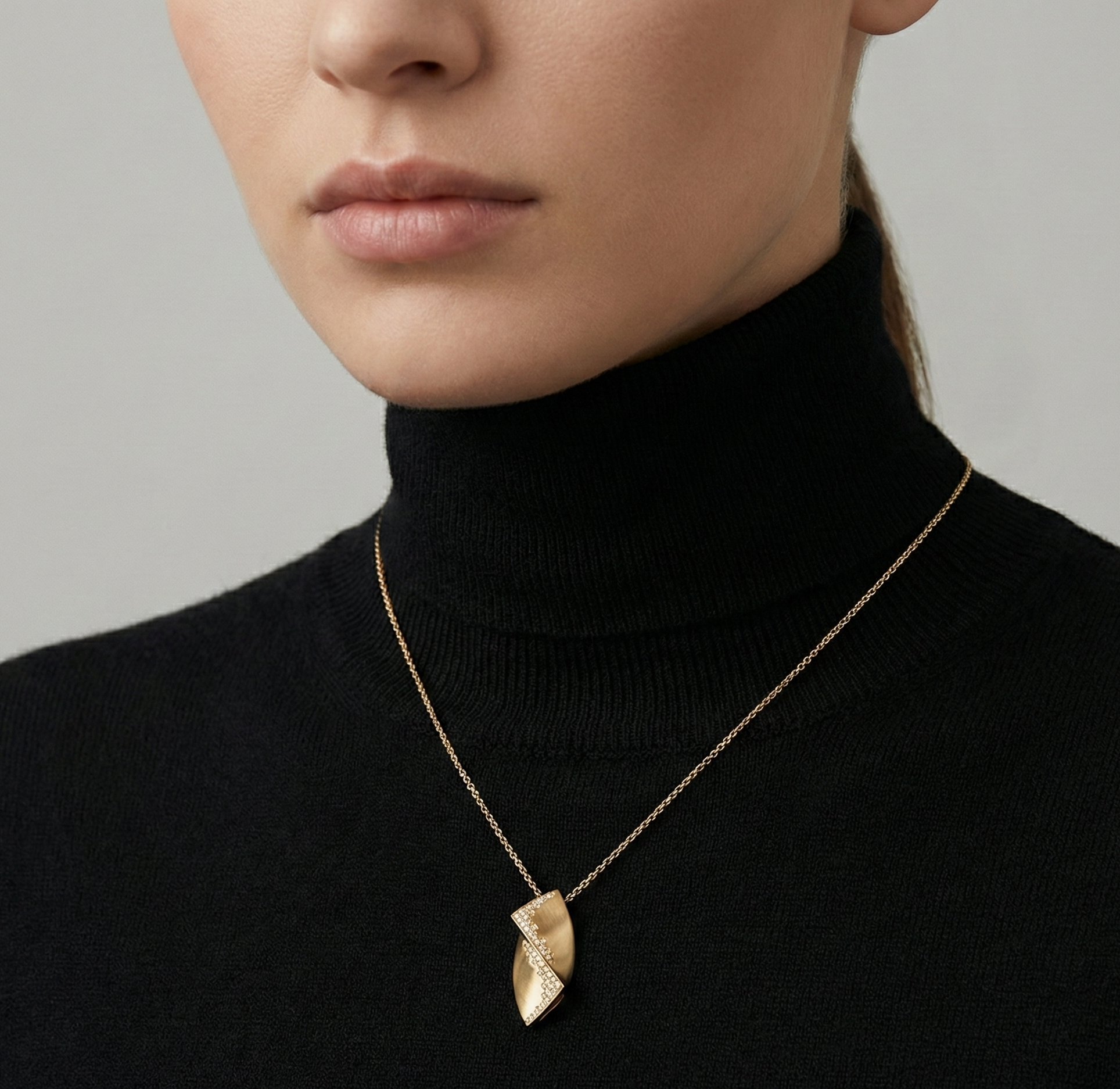 پلاک طلا نگین دار