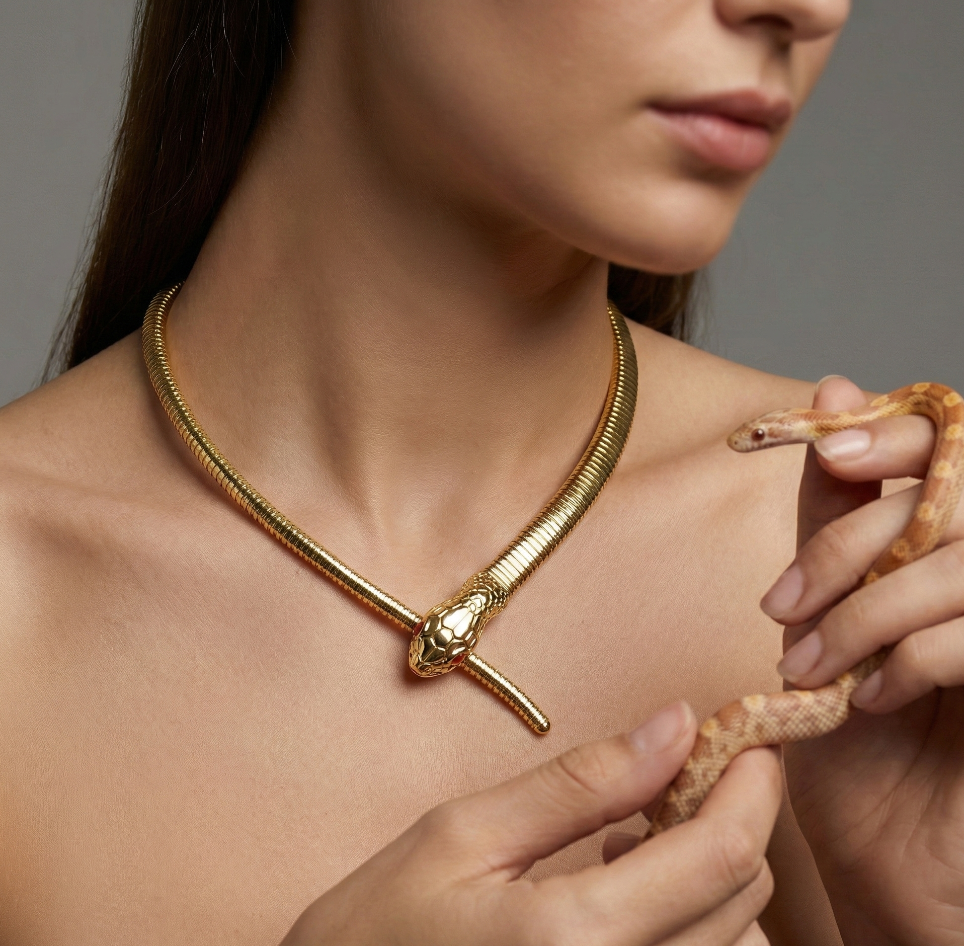 گردنبند طلا نگین دار