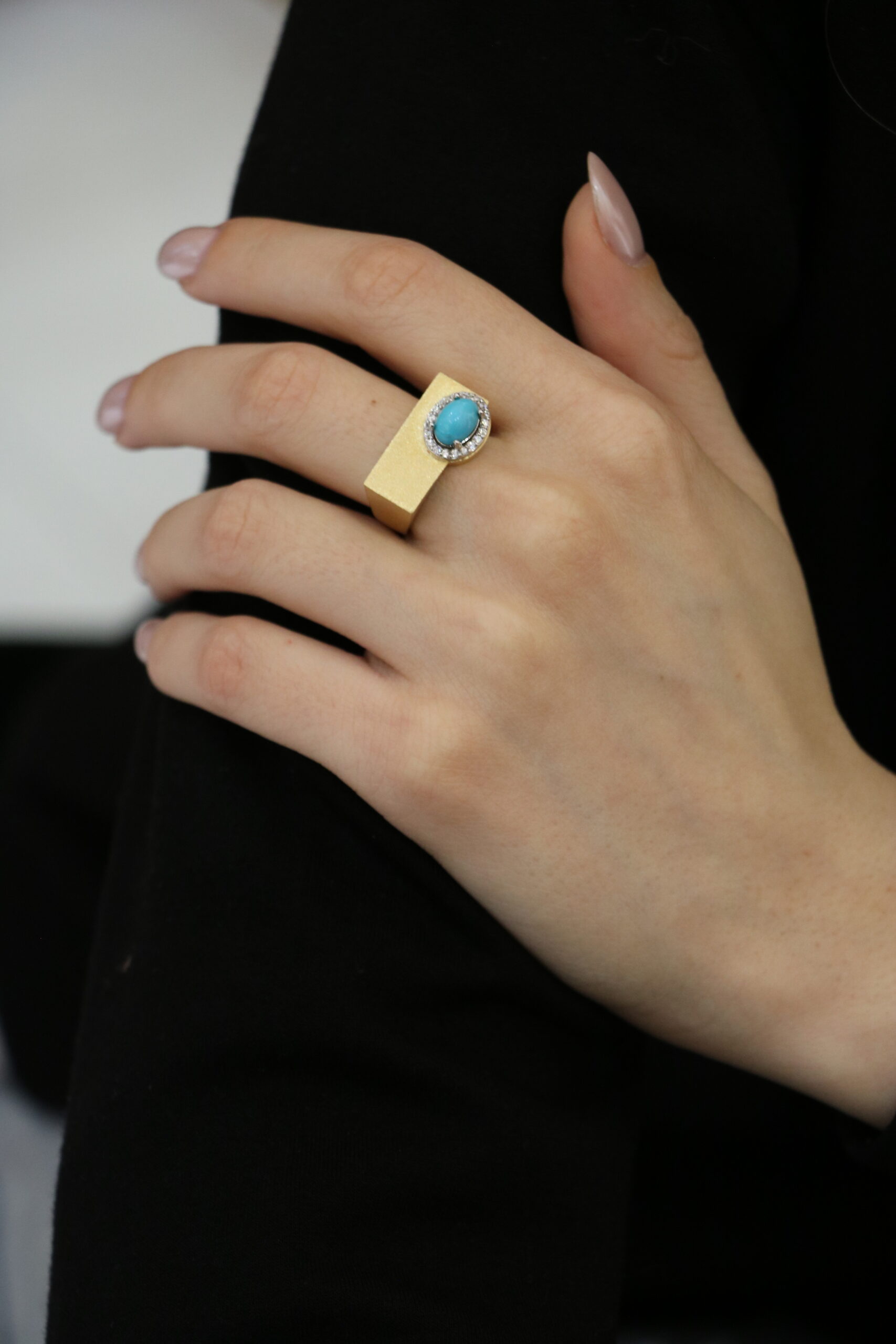 انگشترطلا نگین دار