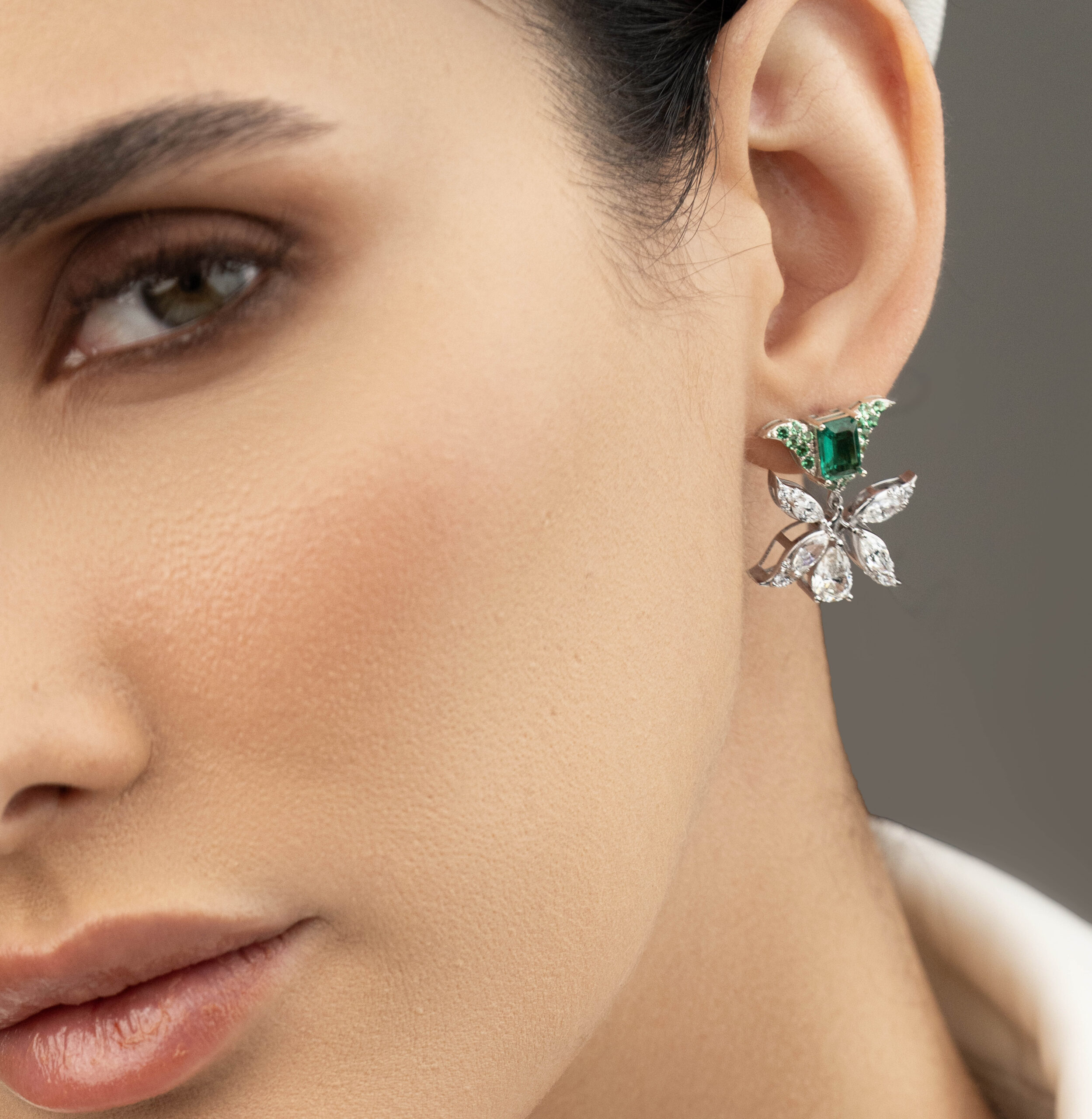 گوشواره طلا نگین دار