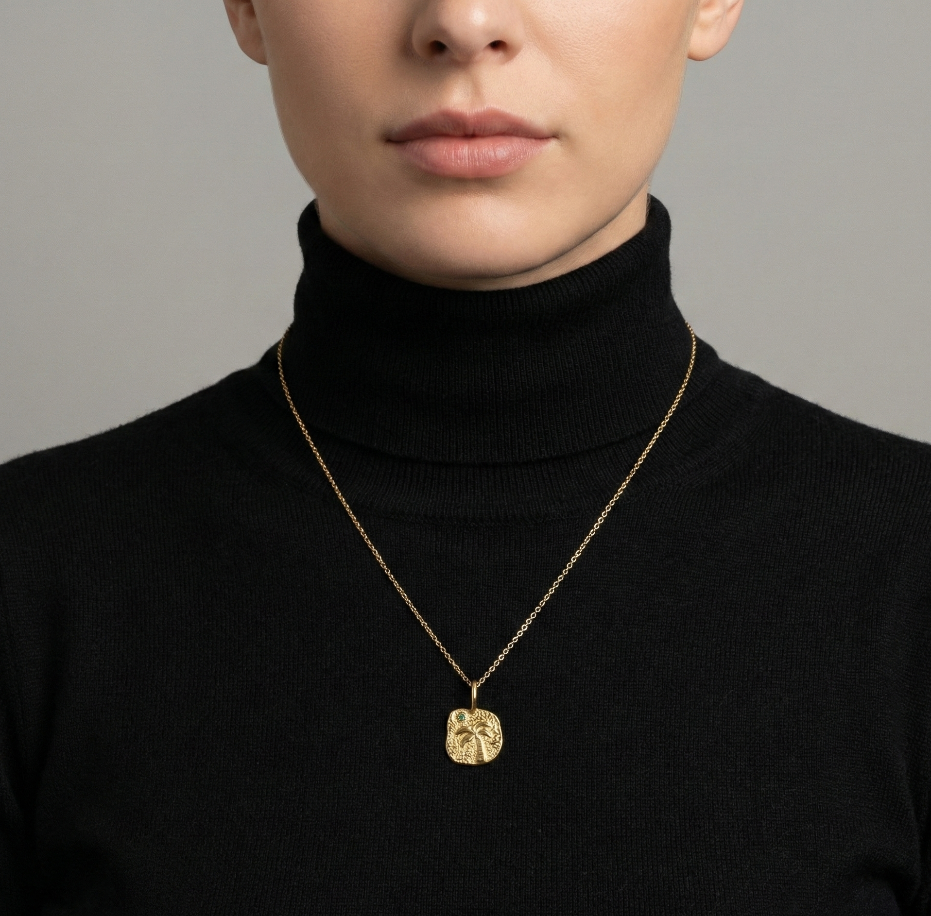 پلاک طلا نگین دار