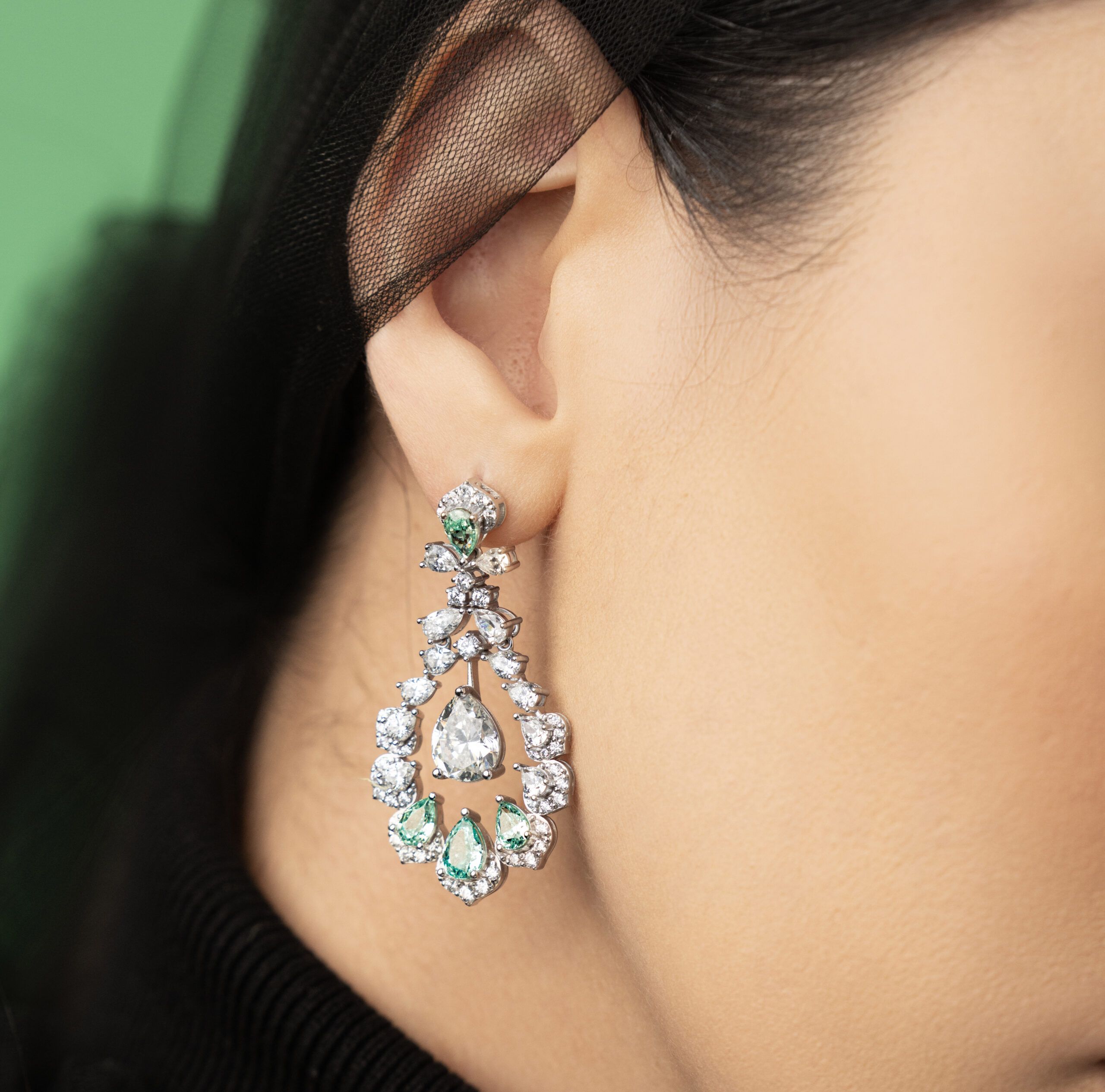 گوشواره طلا نگین دار